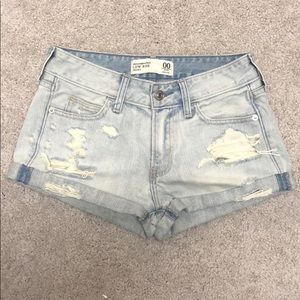 Abercrombie & Fitch Low Rise Shorts, size 00